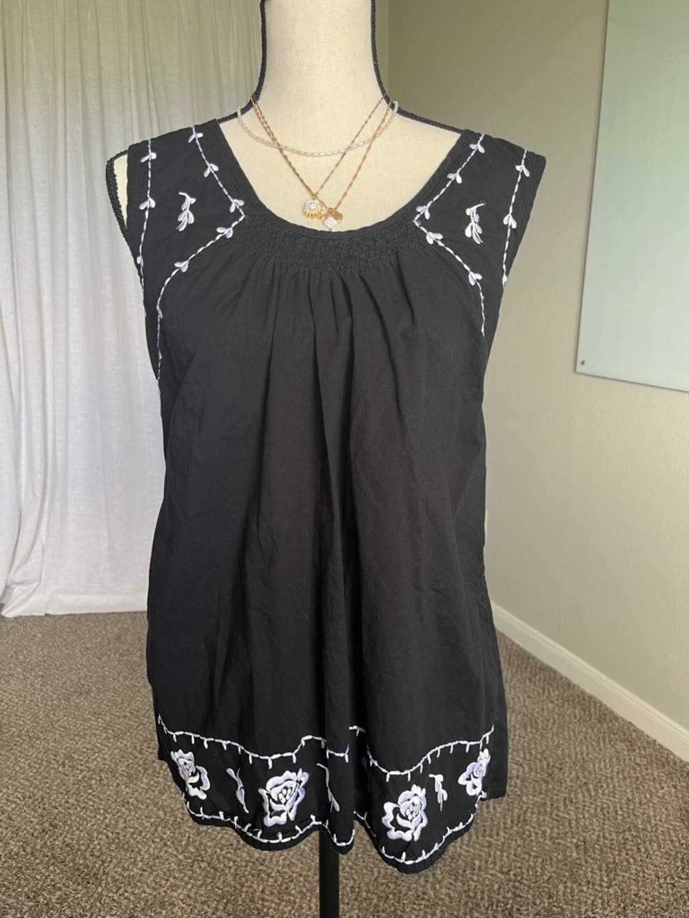 Black Embroidered Cotton Boho Tank Top XL Sleeveless Peasant Blouse Floral Hem